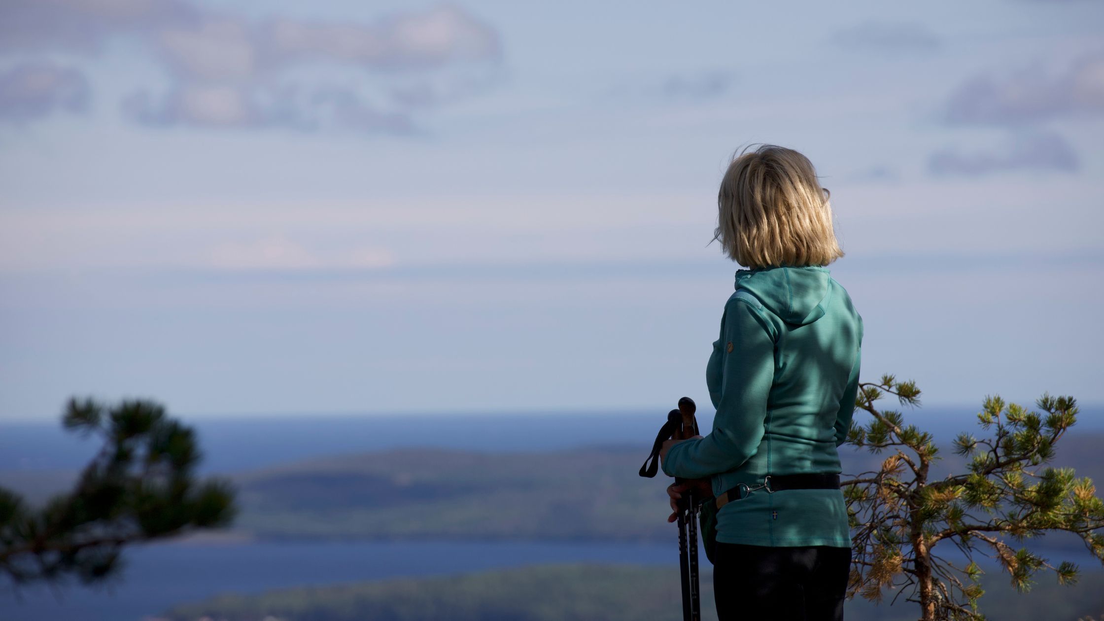 Okładka wpisu o intorwertyźmie w podcastingu